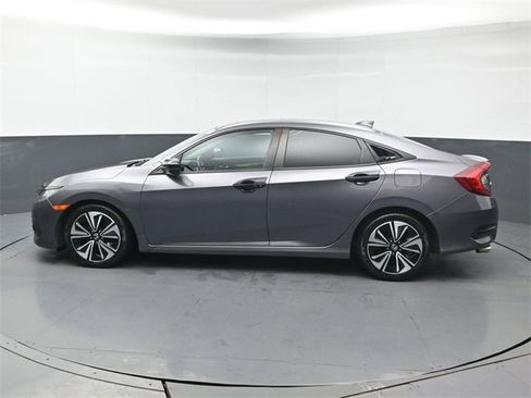 Used 2018 Honda Civic EX-T image 3