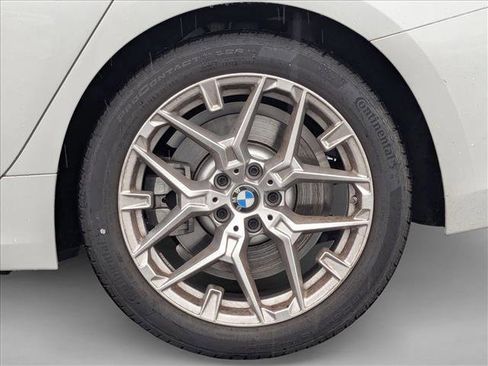 Used 2025 BMW 330i 330i w/ Convenience Package image 21