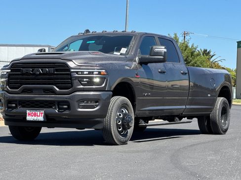 New 2026 RAM 3500 Laramie AWD/4WD image 7