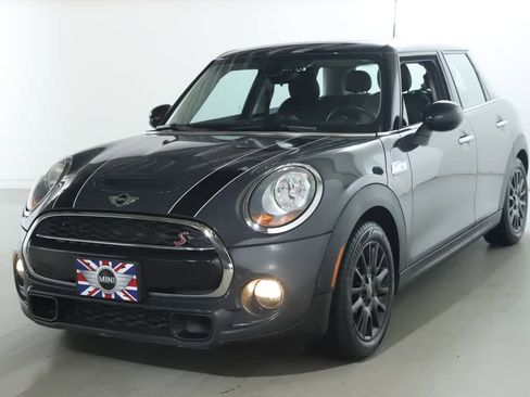 Used 2015 MINI Cooper S image 3