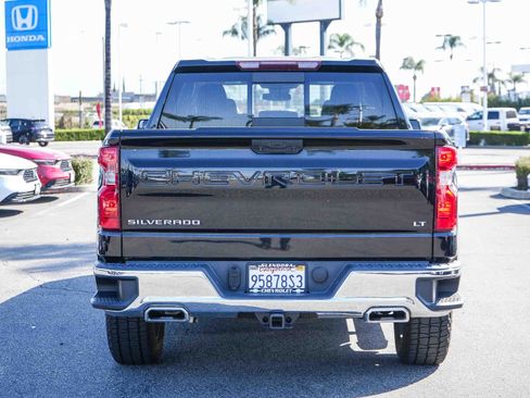 Used 2022 Chevrolet Silverado 1500 LT AWD/4WD image 8