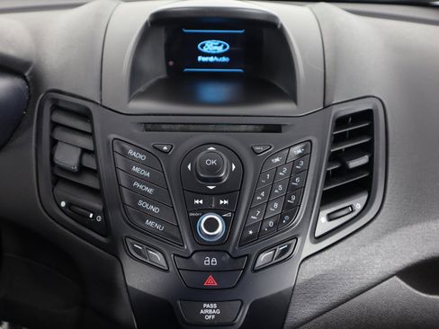 Used 2014 Ford Fiesta SE image 20