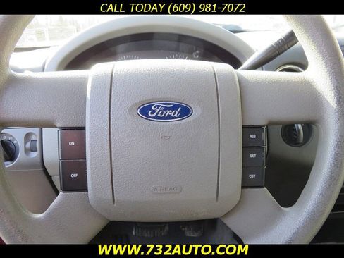 Used 2004 Ford F150 XLT image 26