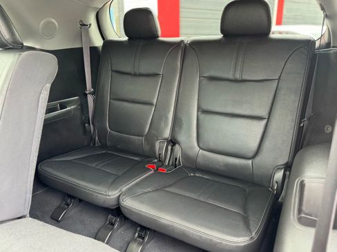 Used 2011 Kia Sorento SX image 14