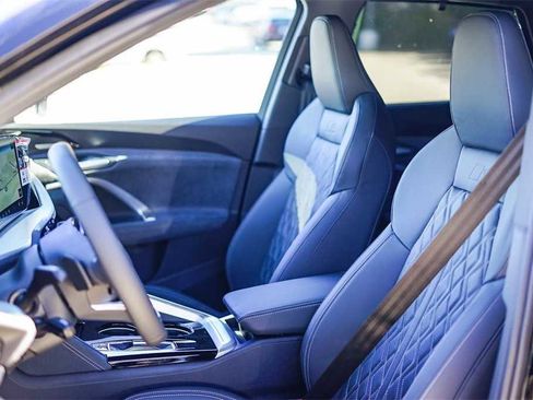 New 2025 Audi SQ5 Premium Plus image 17