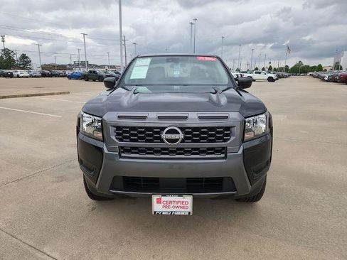 Certified 2025 Nissan Frontier SV RWD image 9