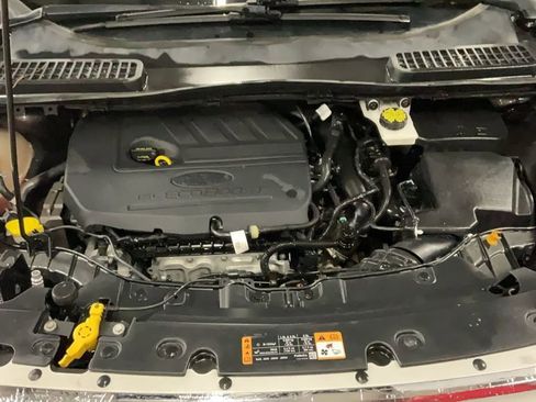 Used 2018 Ford Escape SE AWD/4WD image 35