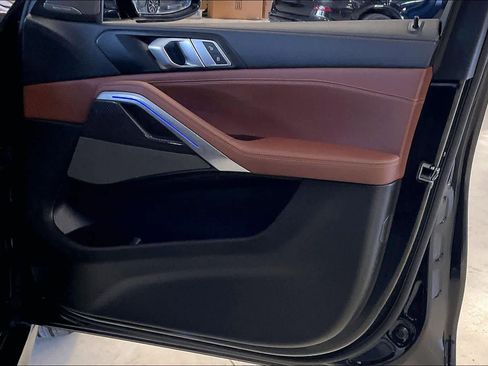 Used 2026 BMW X6 M60i image 22