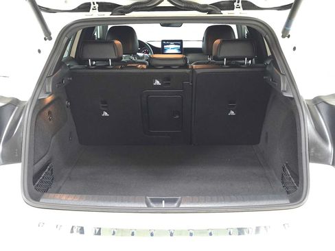 Used 2019 Mercedes-Benz GLA 250 4MATIC image 14