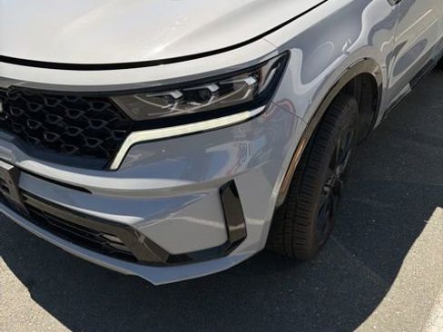 Used 2022 Kia Sorento SX AWD/4WD image 2