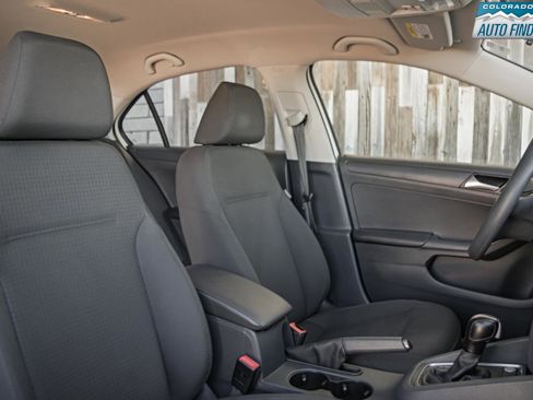 Used 2015 Volkswagen Jetta S image 21