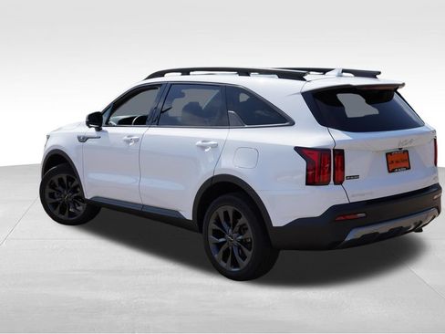 Certified 2023 Kia Sorento SX Prestige AWD/4WD image 7