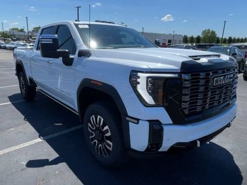 New 2026 GMC Sierra 2500 Denali Ultimate w/ Max Trailering Package AWD/4WD image 4
