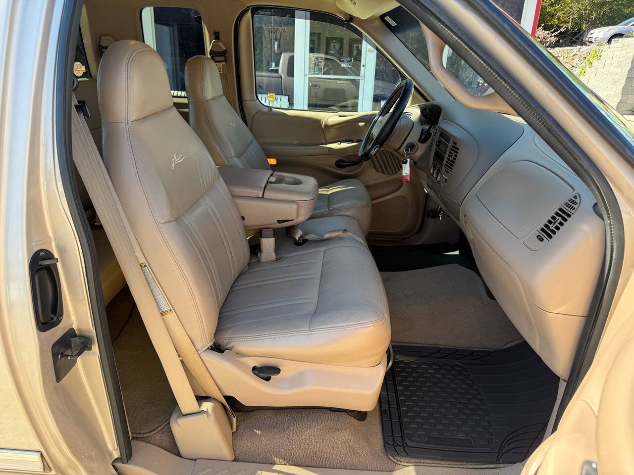 Used 1998 Ford F150 Lariat RWD image 14