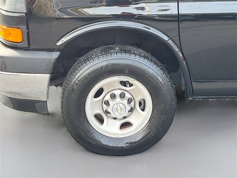 Used 2024 Chevrolet Express 2500 w/ Driver Convenience Package image 27