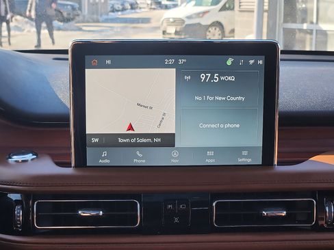 Used 2023 Lincoln Aviator Reserve w/ Equipment Group 201A image 17