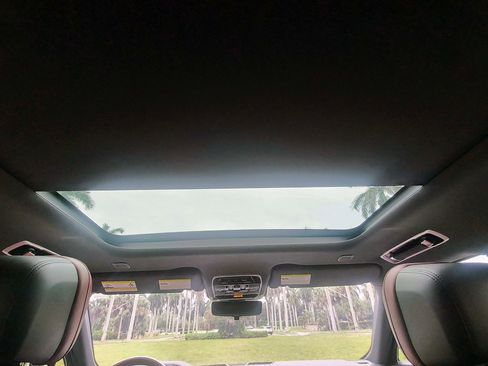 Used 2023 Land Rover Range Rover Sport SE Dynamic AWD/4WD image 28