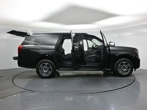 New 2026 Ford Expedition Max Active image 4