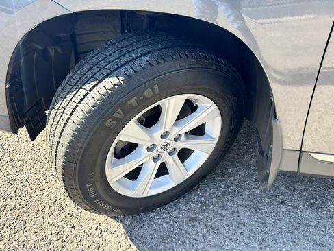 Used 2012 Toyota Highlander FWD image 14