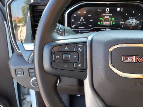 Used 2023 GMC Sierra 1500 SLT w/ SLT Premium Plus Package AWD/4WD image 11