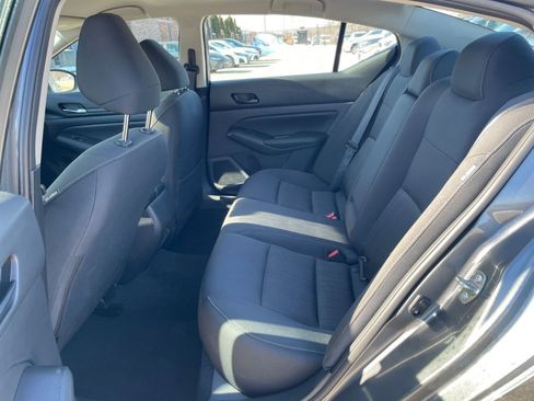 Used 2025 Nissan Altima 2.5 SV image 25