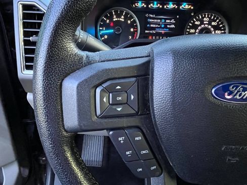 Used 2015 Ford F150 XLT w/ Equipment Group 302A Luxury AWD/4WD image 32