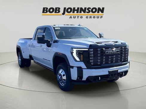 New 2026 GMC Sierra 3500 Denali Ultimate w/ LPO, Black Badging Package AWD/4WD image 1