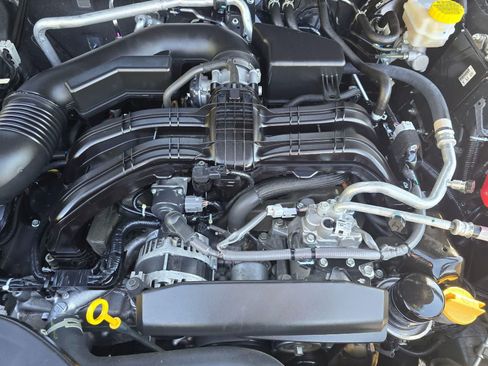 Certified 2022 Subaru Outback Premium AWD/4WD image 9