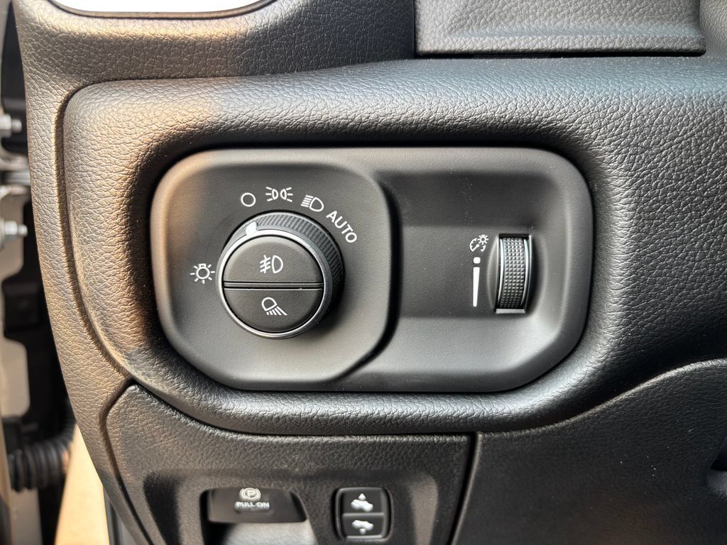 Used 2026 RAM 1500 Big Horn AWD/4WD image 12
