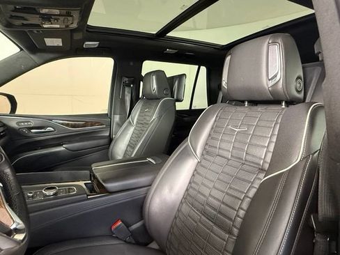 Used 2021 Cadillac Escalade Sport Platinum AWD/4WD image 12