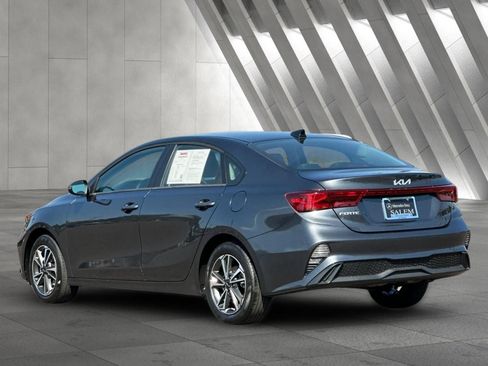 Used 2024 Kia Forte LXS w/ LXS Technology Package FWD image 5