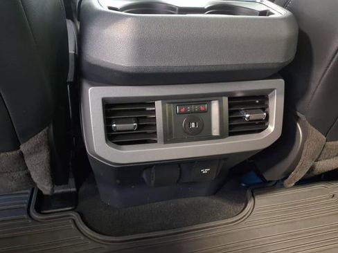 Used 2023 Ford F250 Lariat w/ Tremor Off-Road Package AWD/4WD image 21