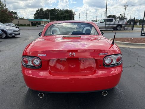 Used 2007 MAZDA MX-5 Miata Grand Touring RWD image 6