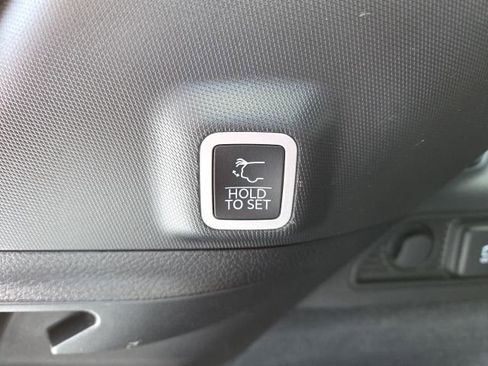 Used 2023 Jeep Grand Cherokee Overland w/ Luxury Tech Group IV image 49