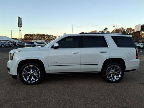Used 2020 GMC Yukon Denali w/ Denali Ultimate Package image 1