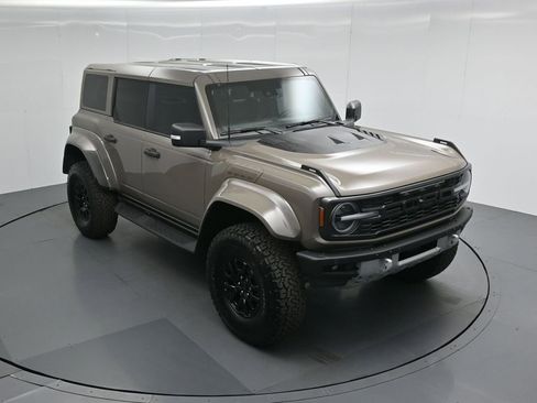 Certified 2025 Ford Bronco Raptor w/ Interior Carbon Fiber Pack image 41