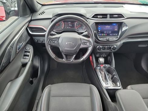 Certified 2021 Chevrolet TrailBlazer RS w/ Technology Package FWD image 17