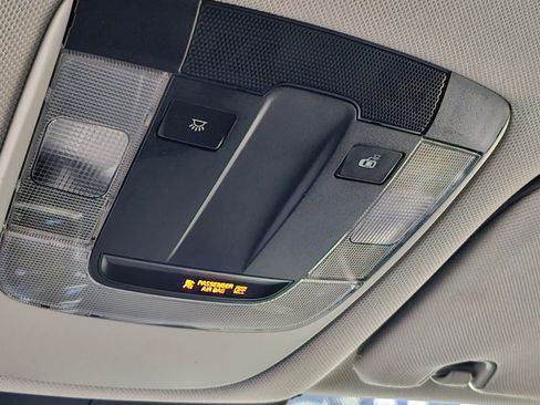 Used 2022 Kia Sorento LX FWD image 23