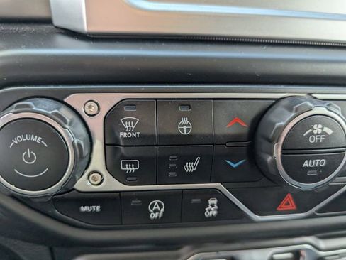 Used 2021 Jeep Wrangler Unlimited Sport AWD/4WD image 4