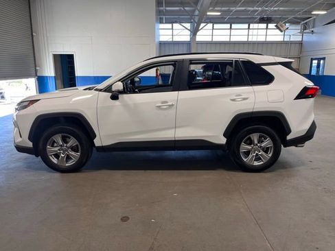 Used 2025 Toyota RAV4 XLE image 7
