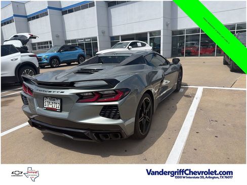 Used 2023 Chevrolet Corvette Stingray Premium Conv w/ Z51 Performance Package RWD image 10