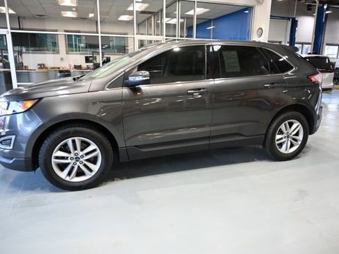 Used 2018 Ford Edge SEL w/ Equipment Group 201A image 7