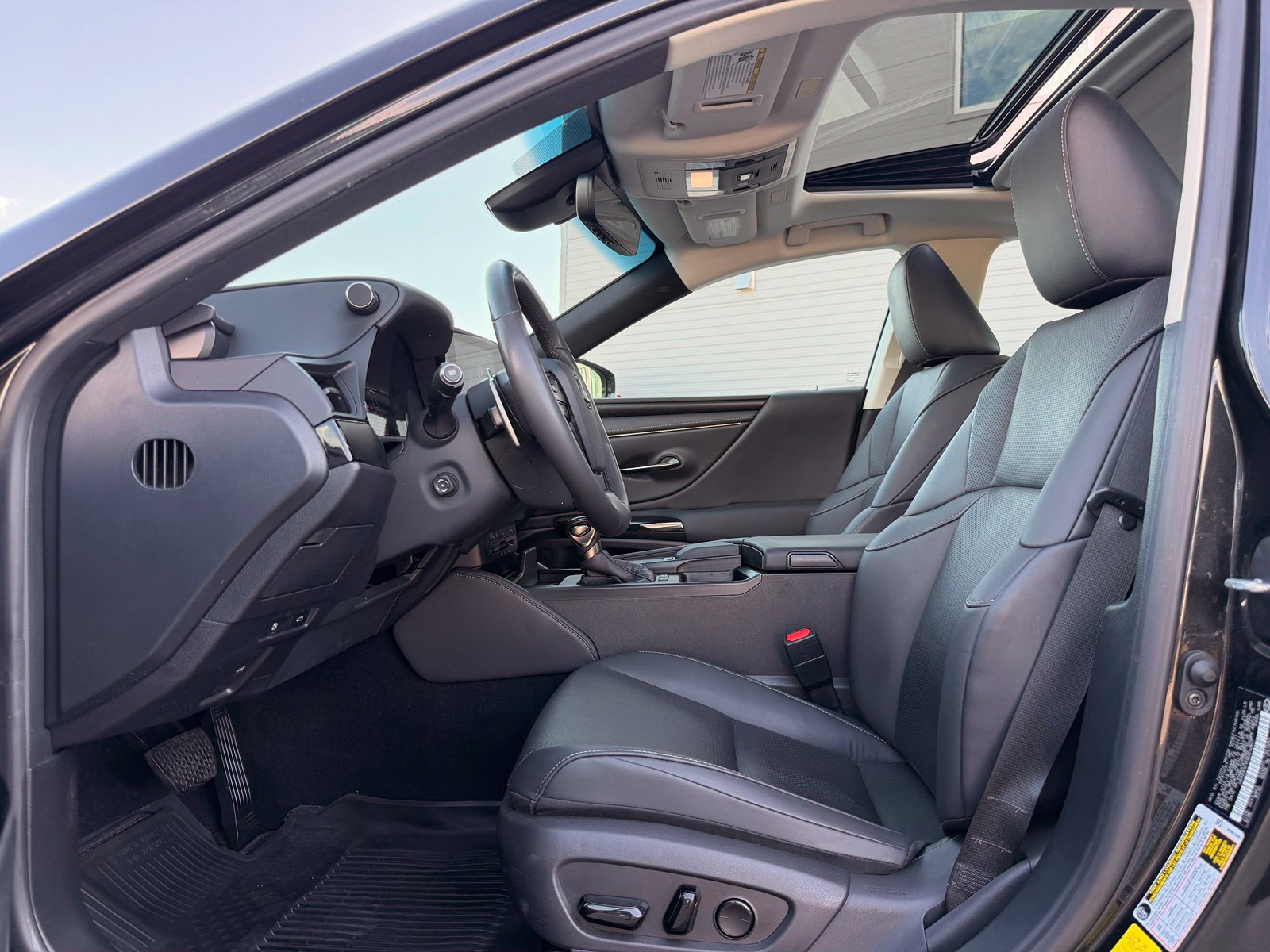 Used 2022 Lexus ES 300h w/ Premium Package FWD image 20