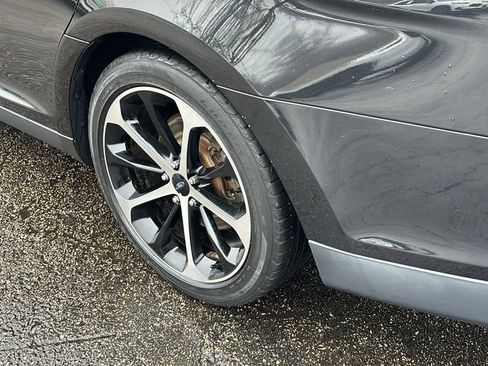 Used 2015 Ford Taurus SEL w/ Equipment Group 201A image 9