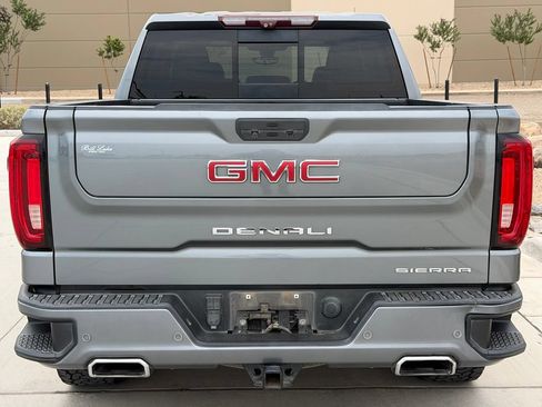 Used 2020 GMC Sierra 1500 Denali w/ Technology Package AWD/4WD image 5