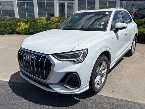 Used 2024 Audi Q3 2.0T Premium Plus AWD/4WD image 3