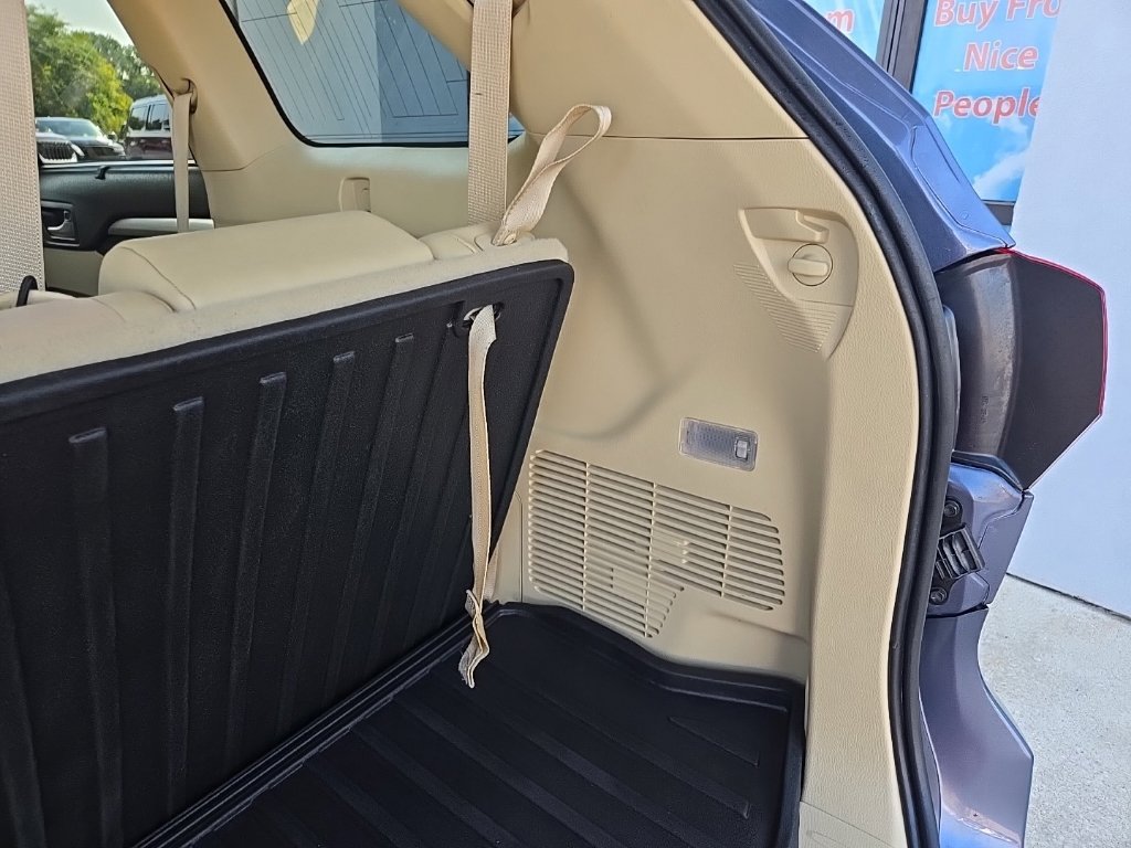 Used 2019 Toyota Highlander XLE FWD image 98
