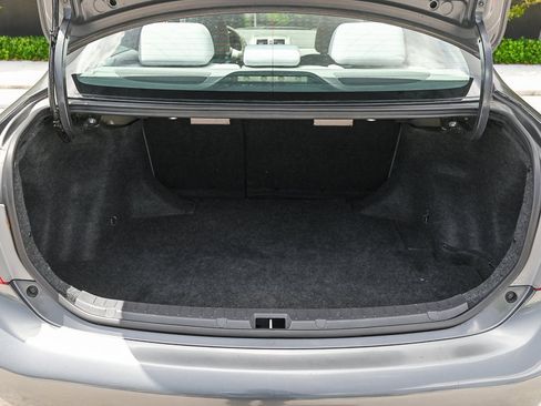 Used 2010 Toyota Corolla LE image 8