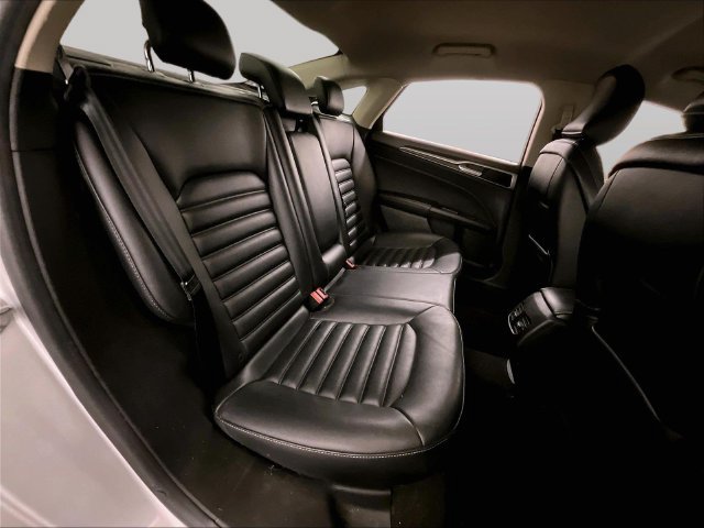 Used 2019 Ford Fusion SEL FWD image 27