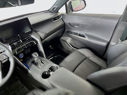 Used 2021 Toyota Venza Limited w/ Advanced Technology Package image 24